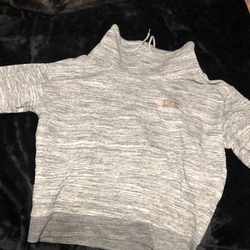 PINK scoop neck crew